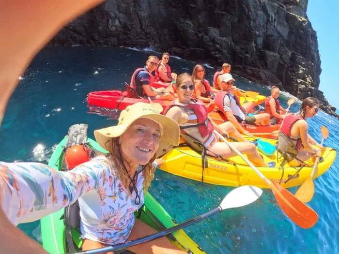 Experiencia privada de kayak, solo tú y el mar